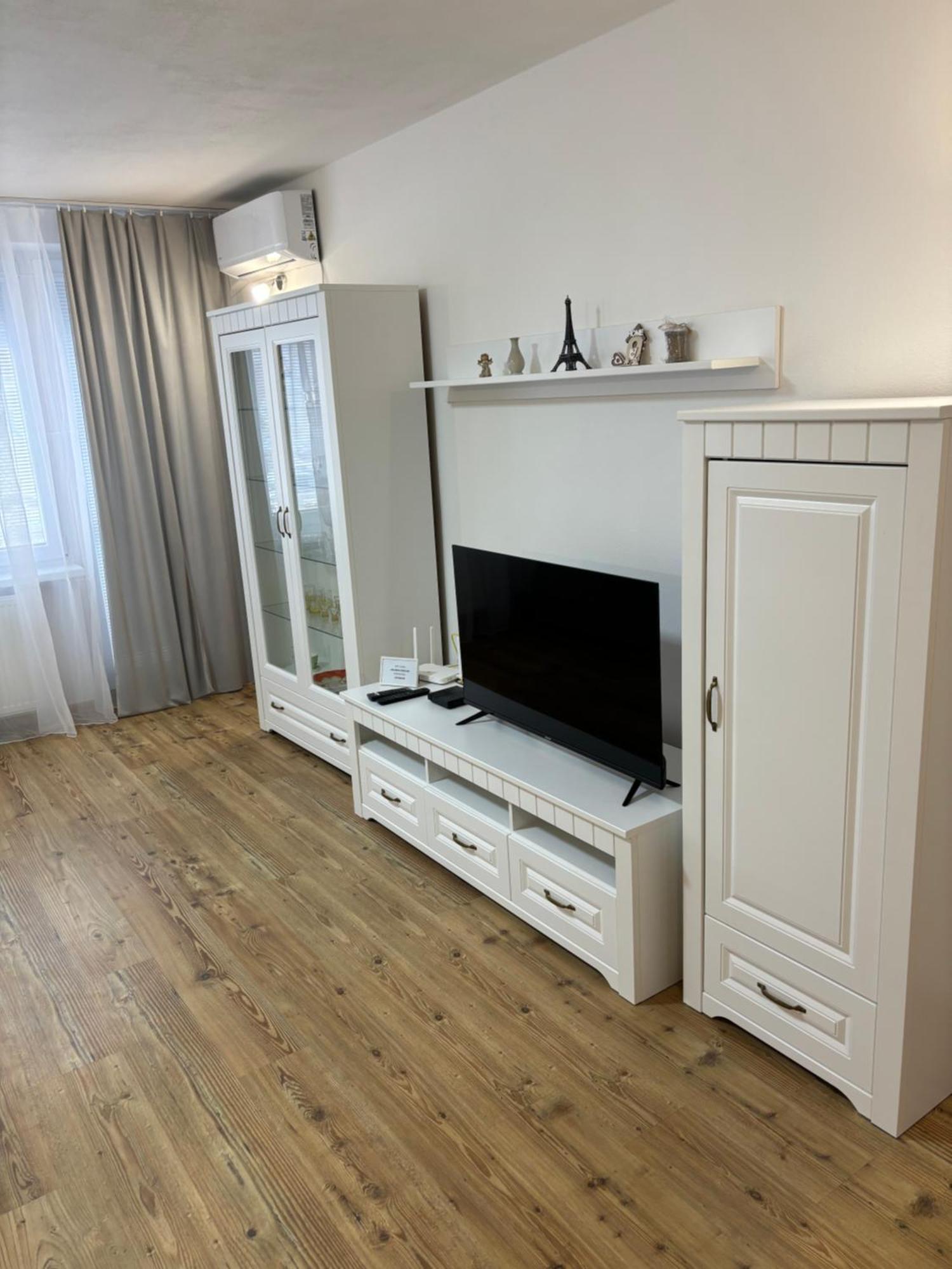City Heart Luxury Apartment Nové Zámky Dış mekan fotoğraf